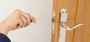 Affordable Locksmith Services Federal Way, WA 253-733-5802 Affordable Locksmith Services Federal Way, WA 253-733-5802 - trunk-unlock-01